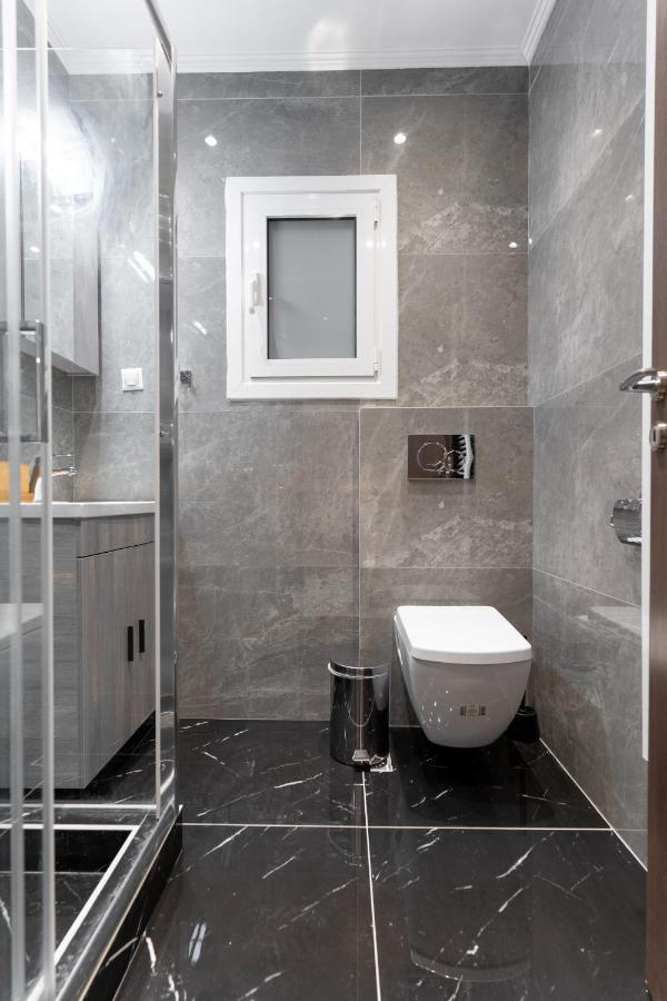 Cosy 2Br Apartment Next To Bars & Restaurants Афины Экстерьер фото