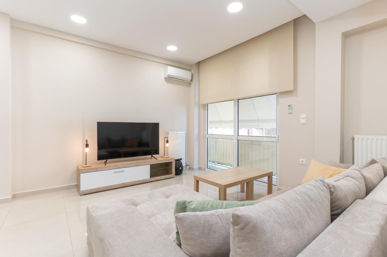 Cosy 2Br Apartment Next To Bars & Restaurants Афины Экстерьер фото