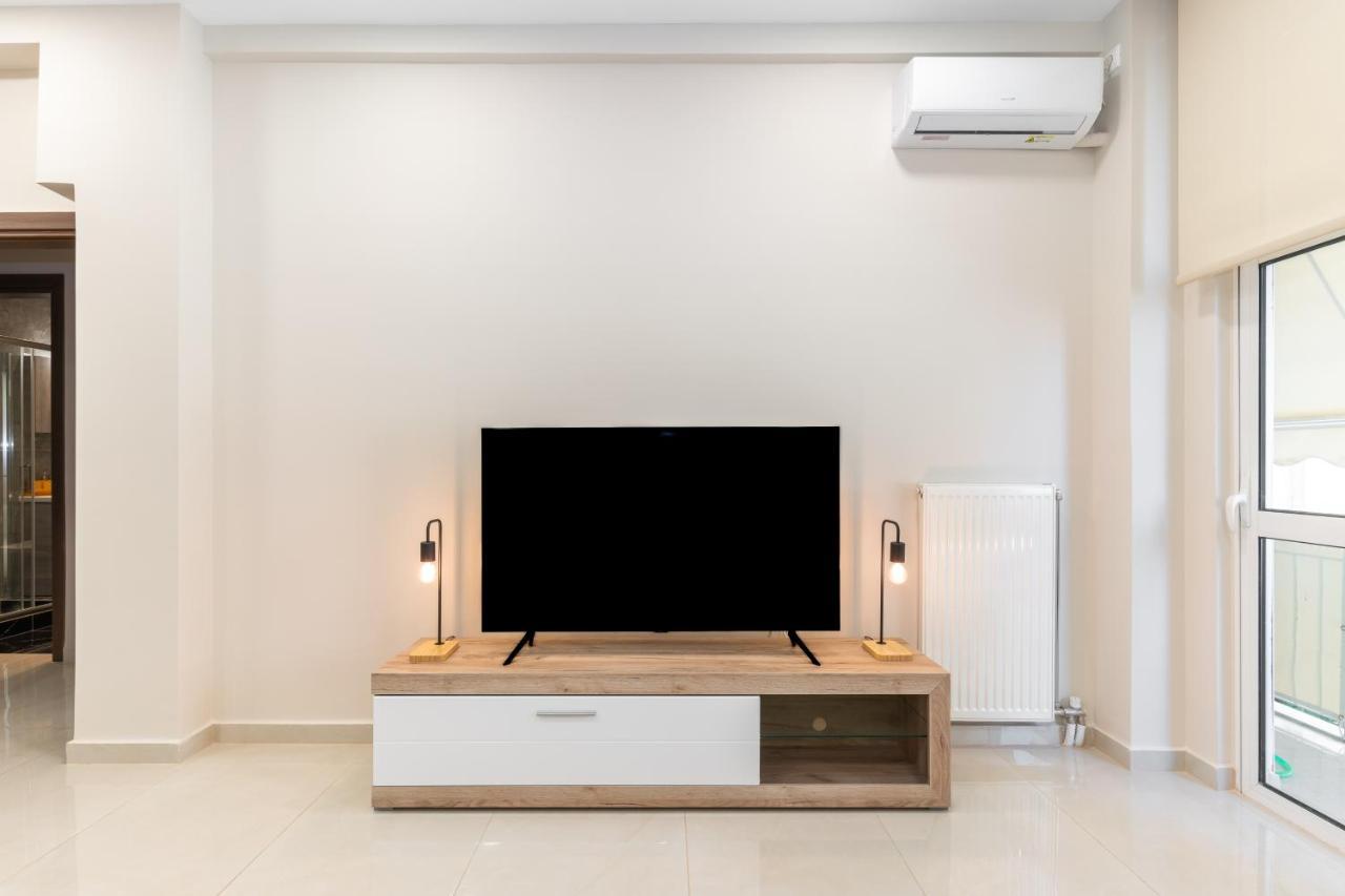 Cosy 2Br Apartment Next To Bars & Restaurants Афины Экстерьер фото