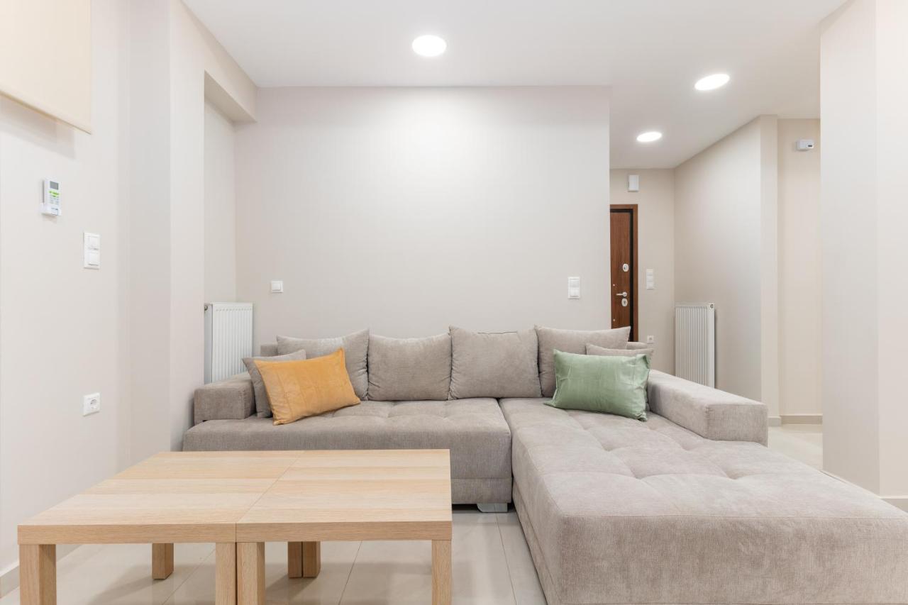 Cosy 2Br Apartment Next To Bars & Restaurants Афины Экстерьер фото