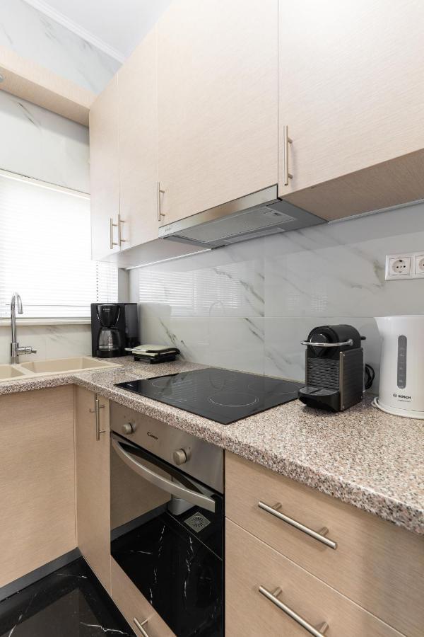 Cosy 2Br Apartment Next To Bars & Restaurants Афины Экстерьер фото