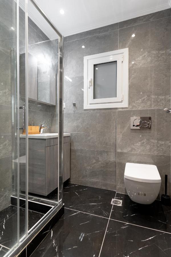 Cosy 2Br Apartment Next To Bars & Restaurants Афины Экстерьер фото