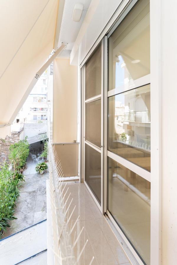 Cosy 2Br Apartment Next To Bars & Restaurants Афины Экстерьер фото