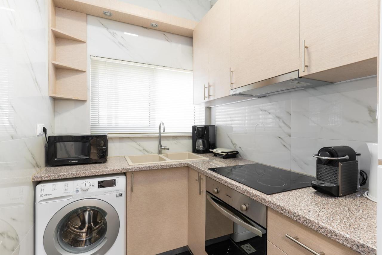 Cosy 2Br Apartment Next To Bars & Restaurants Афины Экстерьер фото
