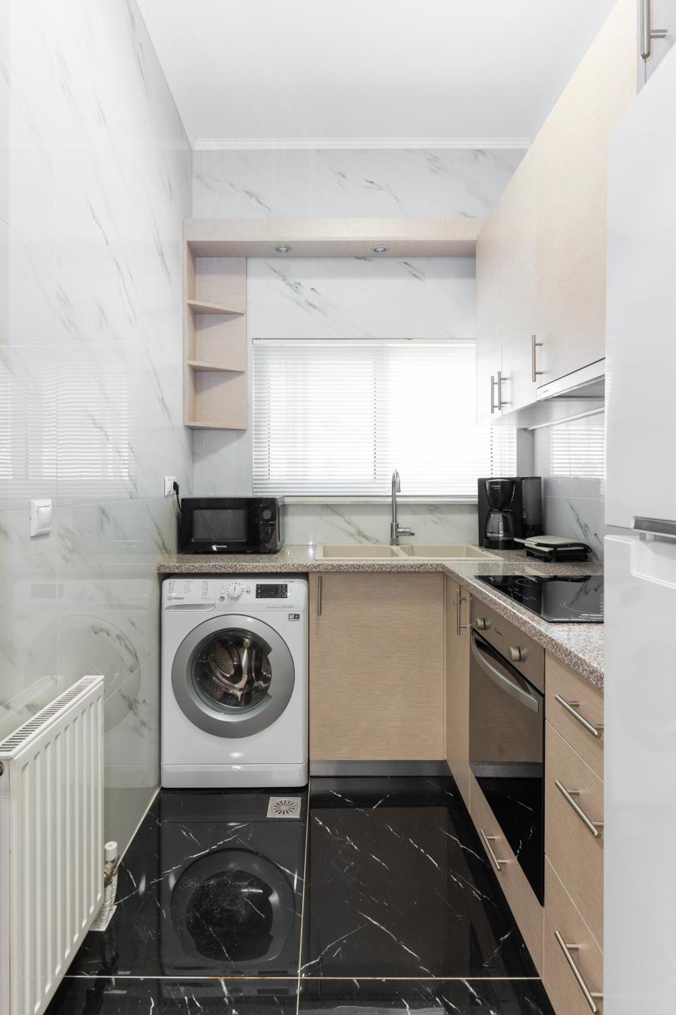 Cosy 2Br Apartment Next To Bars & Restaurants Афины Экстерьер фото